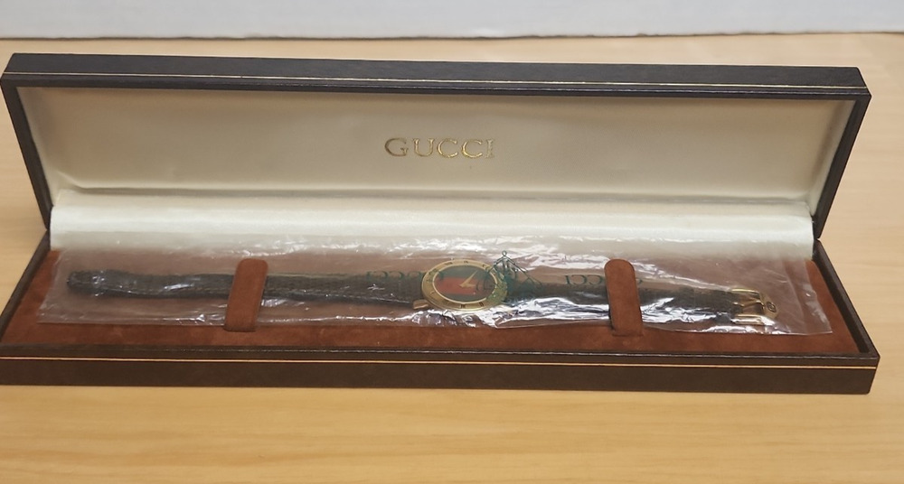 VTG Womans Gucci 3000L Sherry Line Watch w Green Red Green Face w Box NOT TESTED